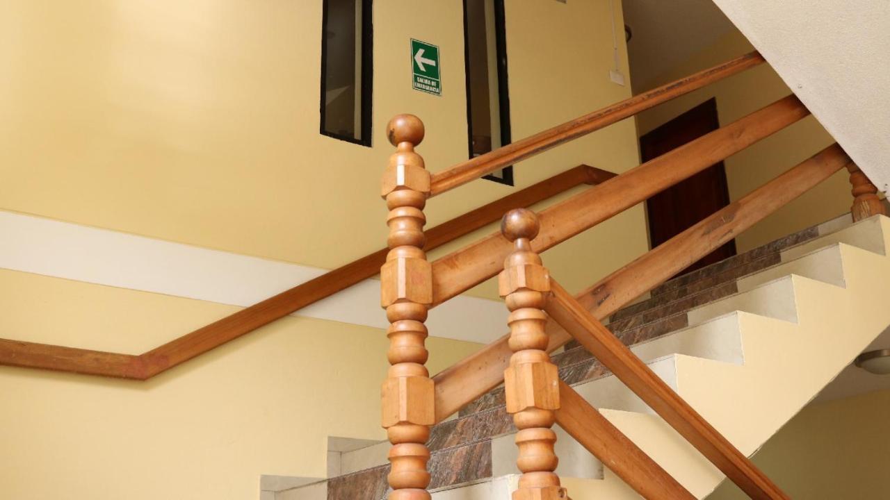 Hostal Casa Montoya Banos  Bagian luar foto