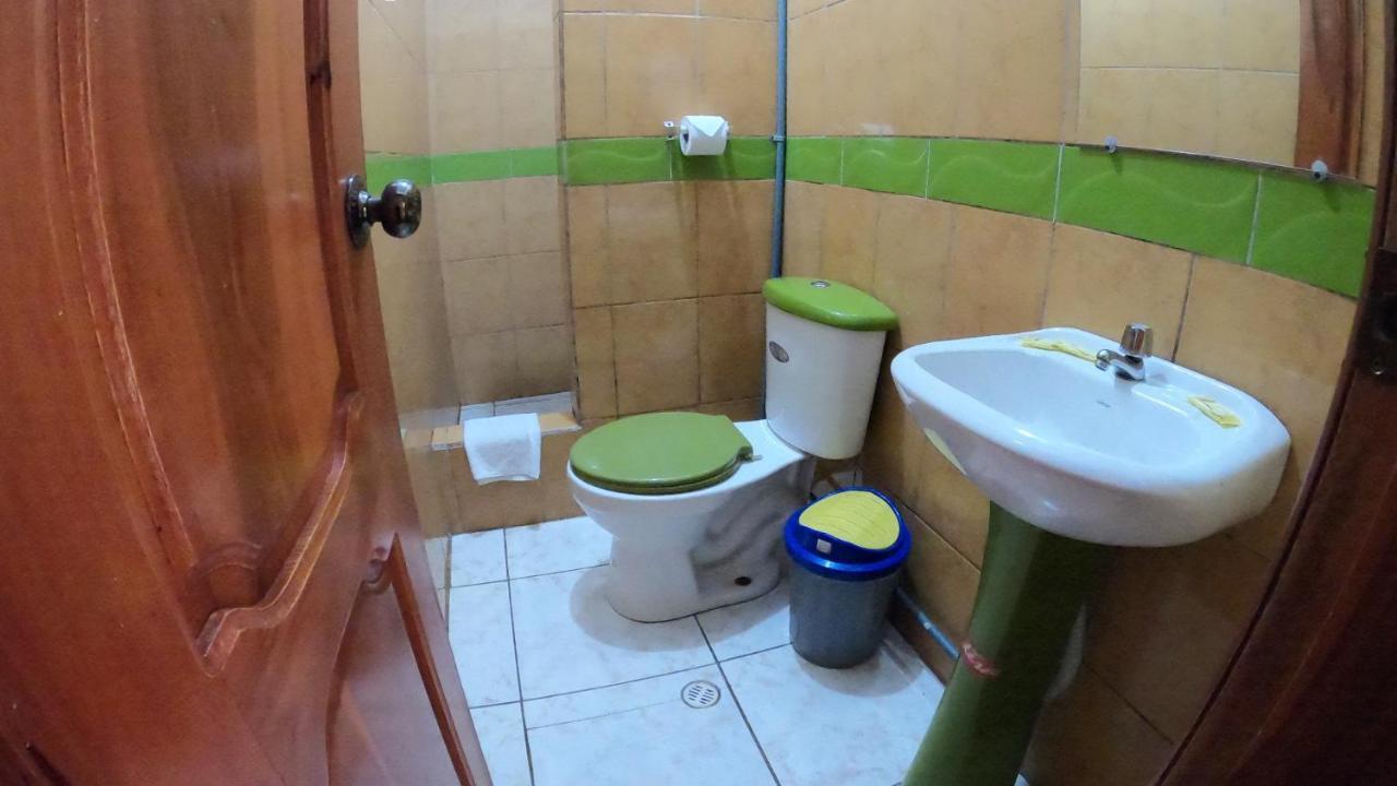 Hostal Casa Montoya Banos  Bagian luar foto